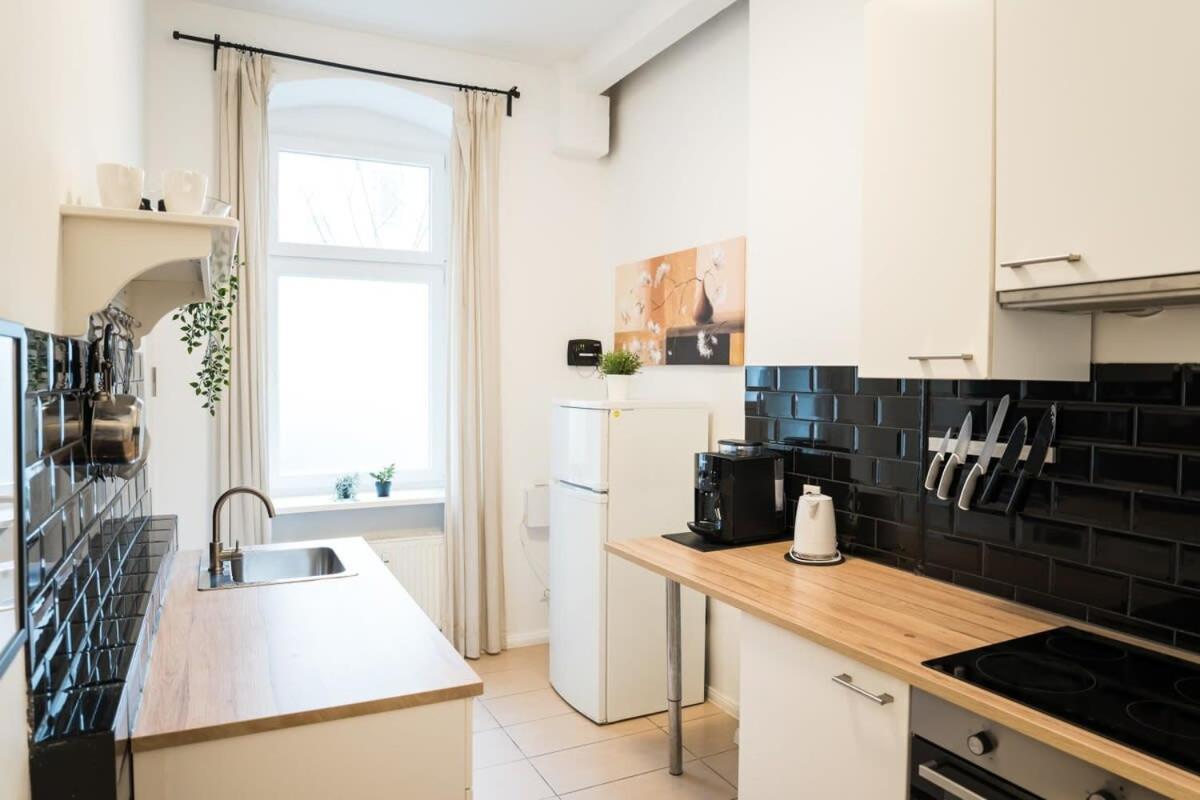 Great Apartment In Berlin Neukoelln Экстерьер фото